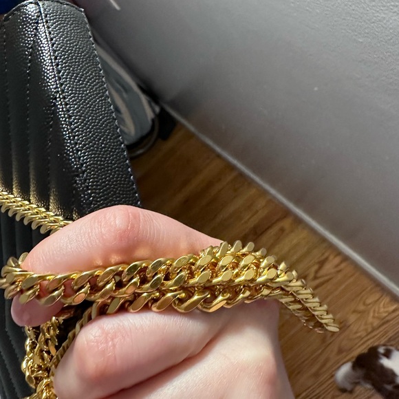 YSL black chevron Cassandra quilted grained calfskin small envelope bag - Picture 15 of 16